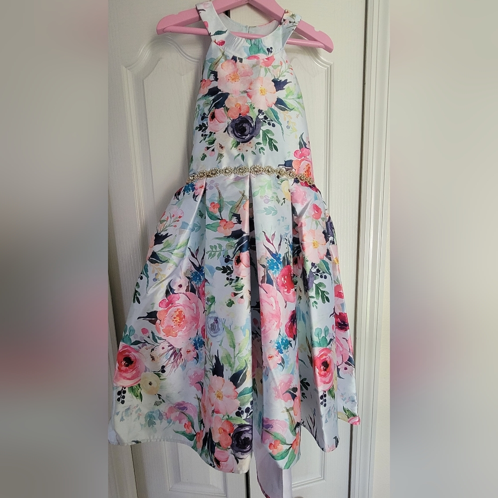 dress/gown